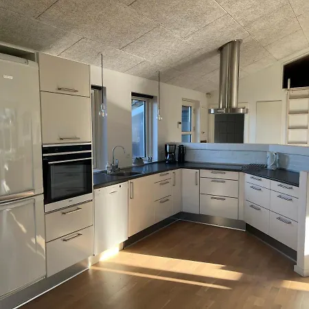 Ferieby -torpet 20 * Hovborg